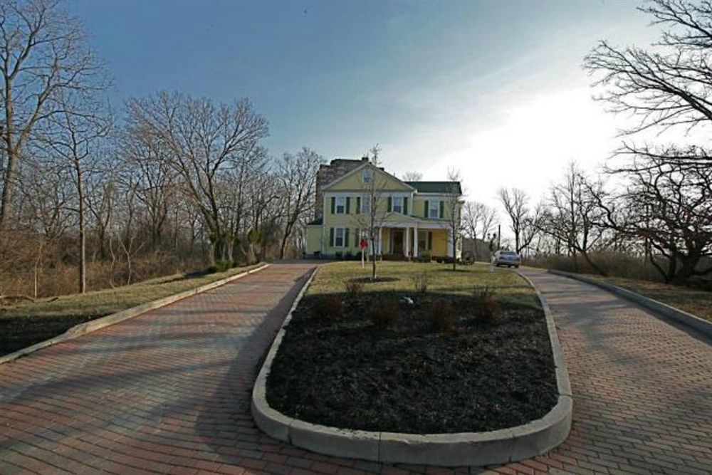 Six Acres Bed And Breakfast Синсинати Екстериор снимка